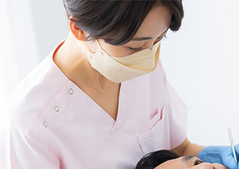 日本矯正歯科学会の認定医による個別化矯正歯科治療